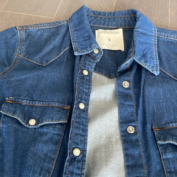 Zara denim top. - Picture 2 of 6